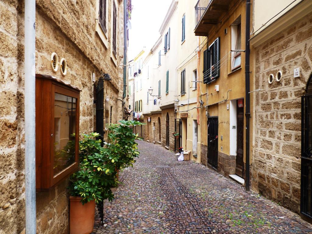 Hillary'S Loft Apartamento Alghero Quarto foto
